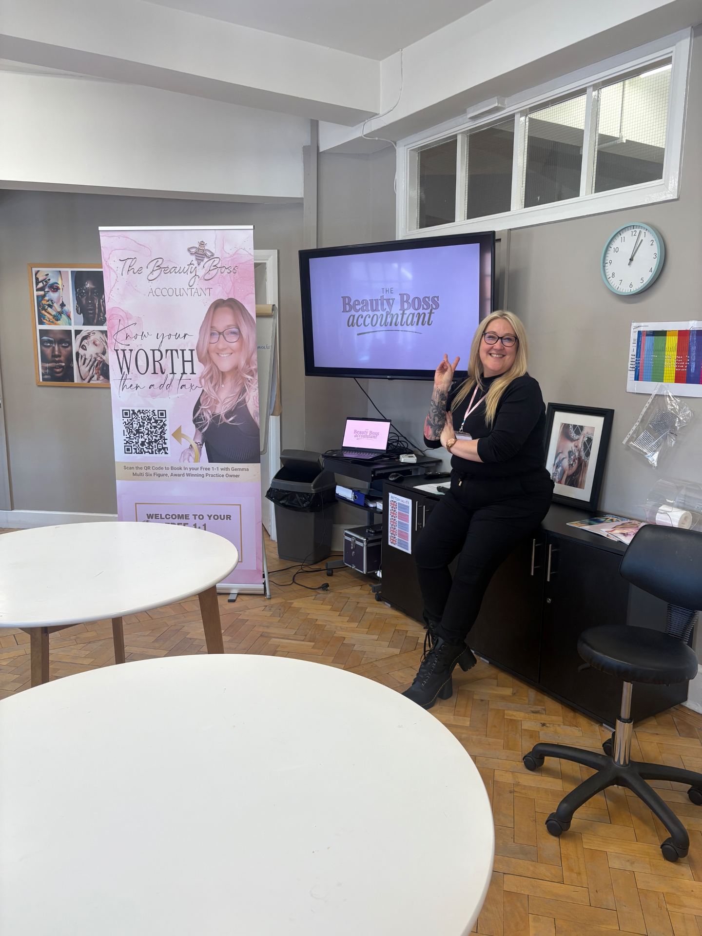 Gemma speaking to students at Learning Curve Chesterfield
